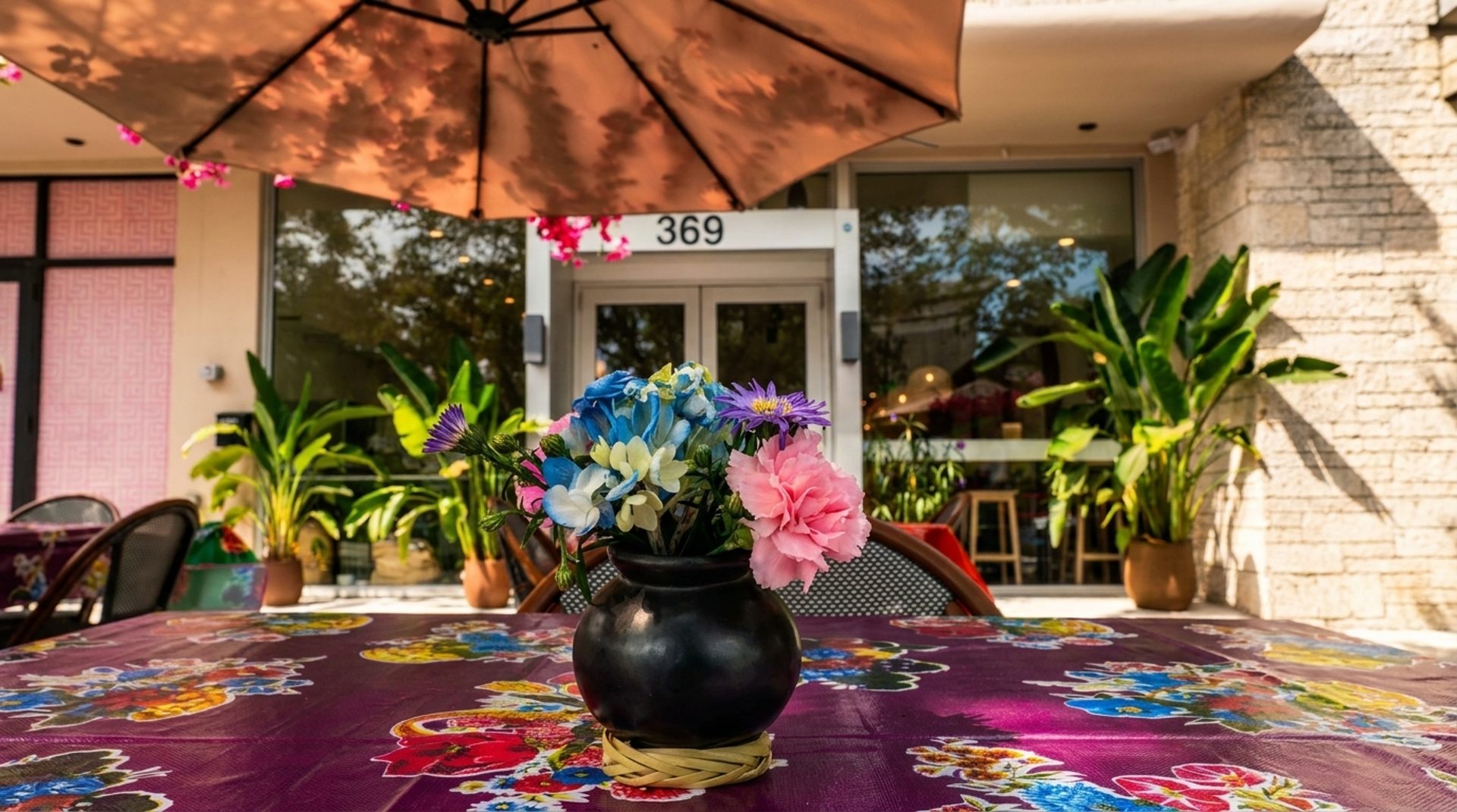 Encuéntranos en Miracle Mile